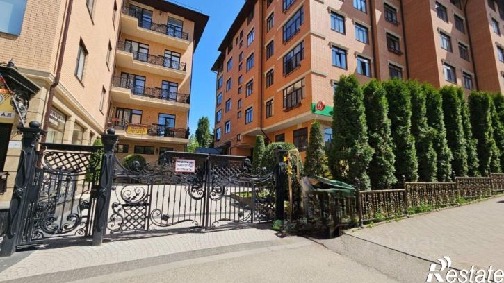 3-комн квартира проспект Дзержинского, 28,  д. 28