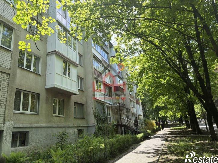 3-комн квартира улица Тельмана, 3,  д. 3