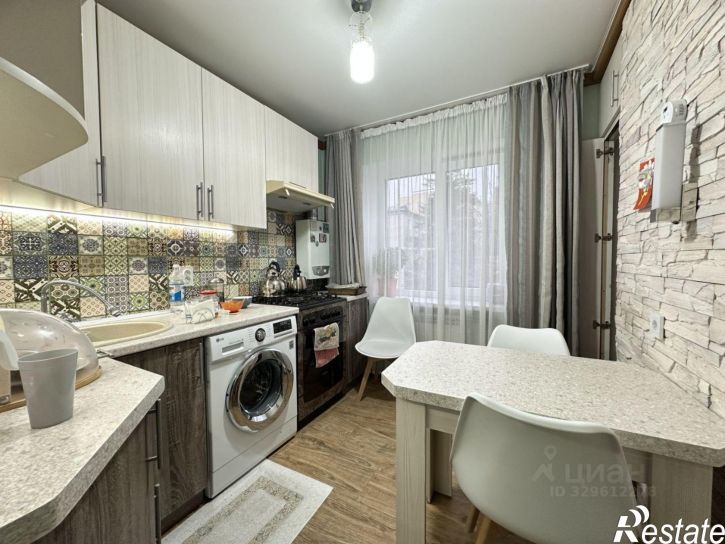 3-комн квартира пр-д Цандера, 11,  д. 11