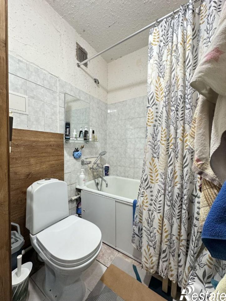 3-комн квартира пр-д Цандера, 11,  д. 11