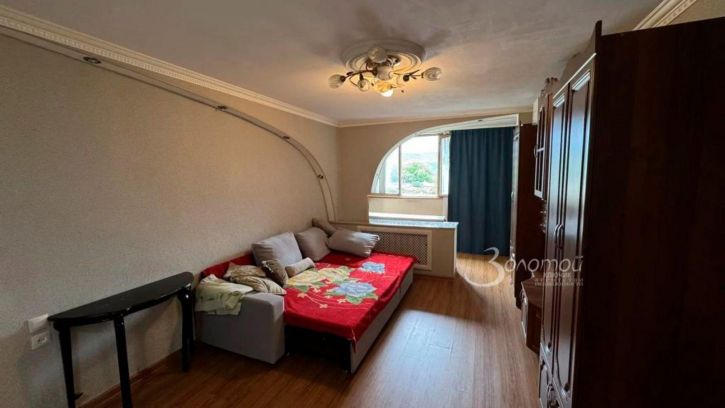 3-комн квартира Зашкольный пер, 3