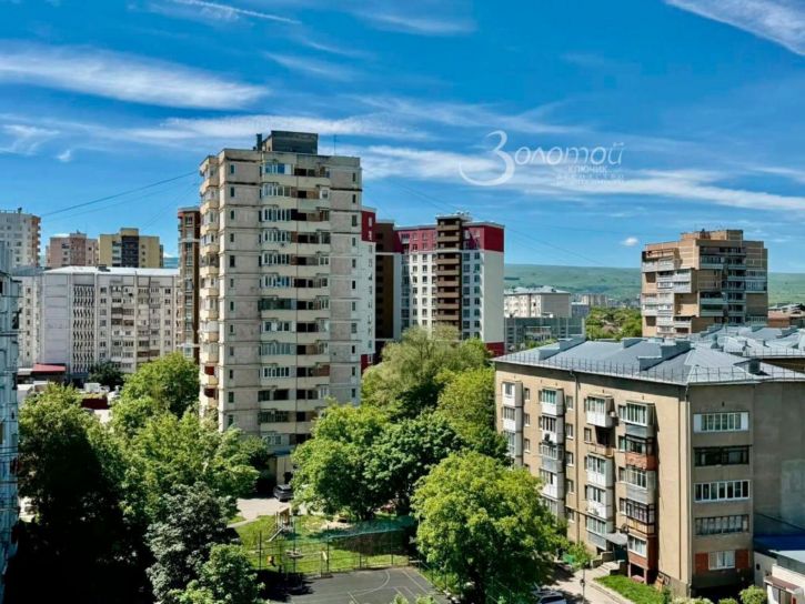 2-комн квартира Победы пр-кт, 157