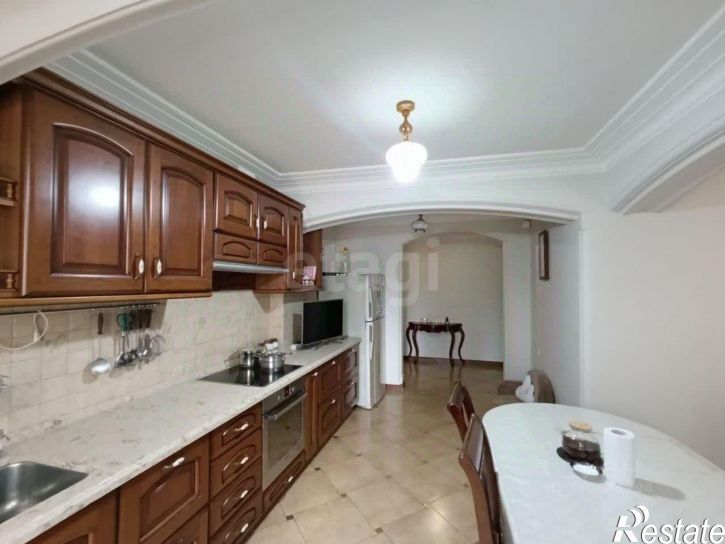 4-комн квартира Набережная улица, 89,  д. 89