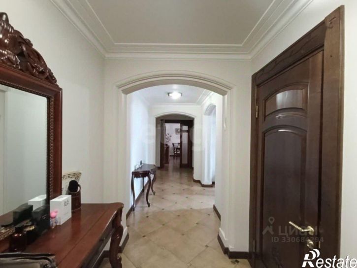 4-комн квартира Набережная улица, 89,  д. 89