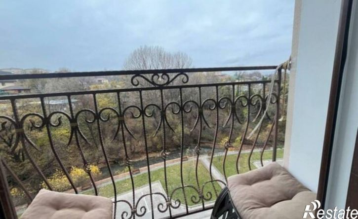 3-комн квартира пр-кт Победы, 43А,  д. 43А