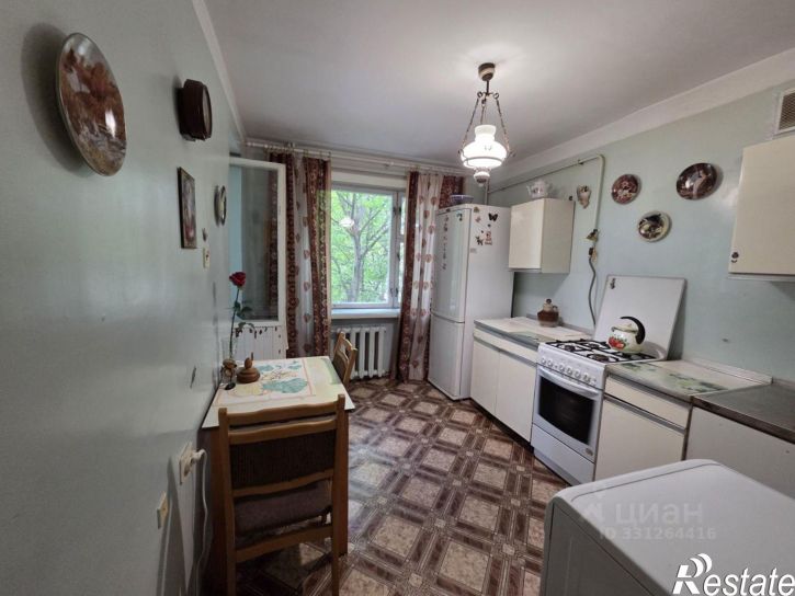 2-комн квартира улица 8 Марта, 10,  д. 10