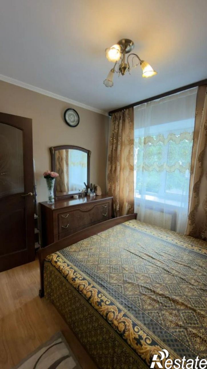 2-комн квартира улица Островского, 3,  д. 3