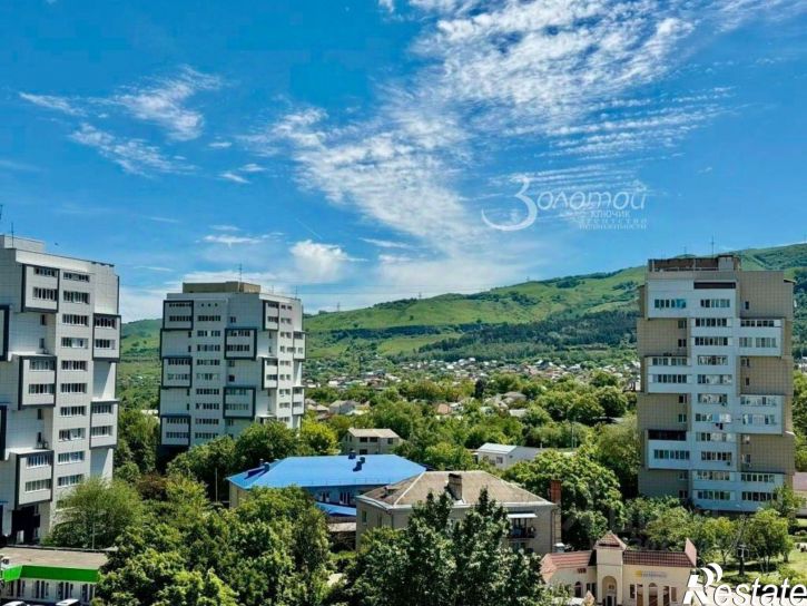 2-комн квартира проспект Победы, 157,  д. 157