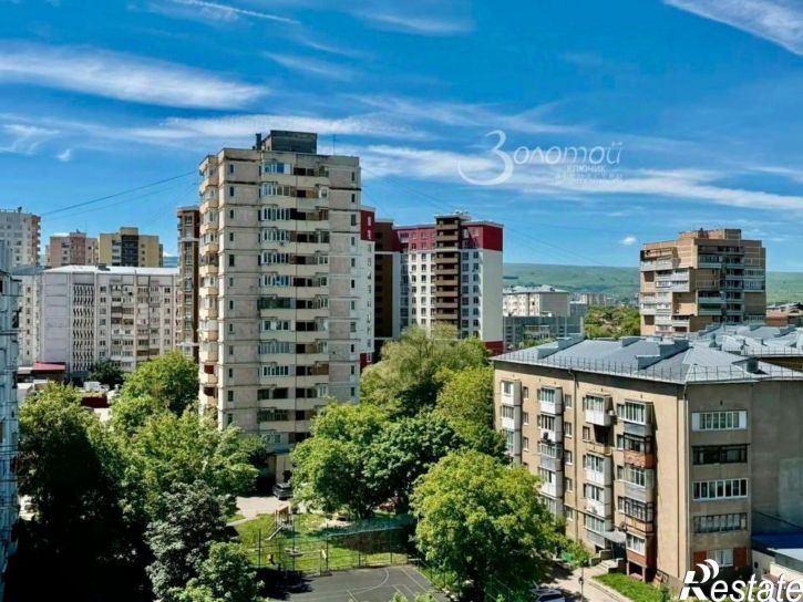2-комн квартира проспект Победы, 157,  д. 157