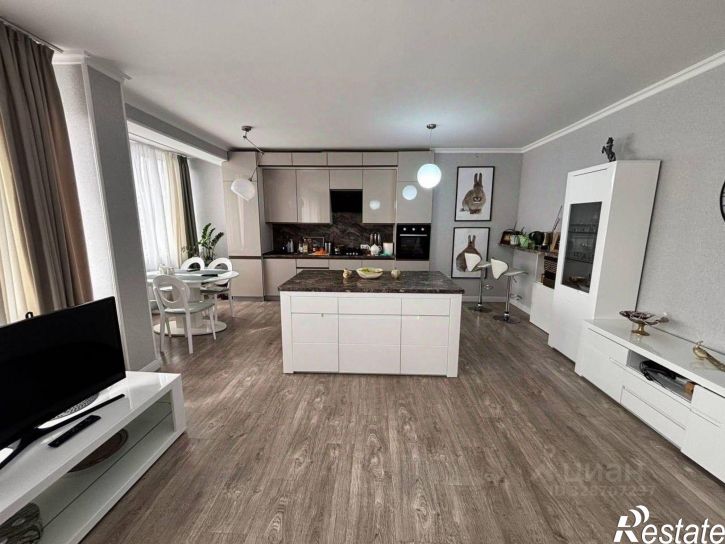 2-комн квартира улица Декабристов, 36 к1,  д. 36 к1