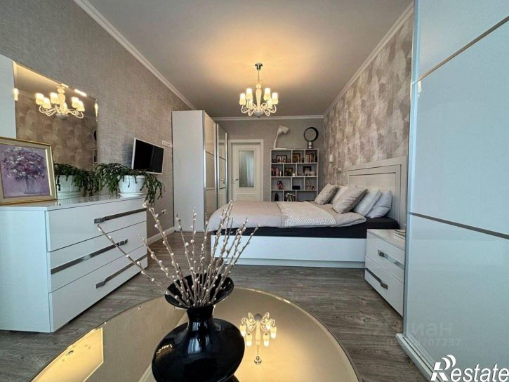 2-комн квартира улица Декабристов, 36 к1,  д. 36 к1