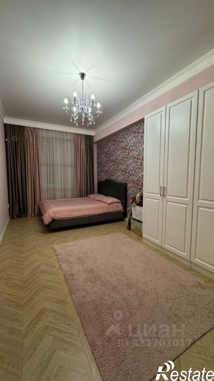 3-комн квартира ул Декабристов, 36 1,  д. 36 1,  к. 1