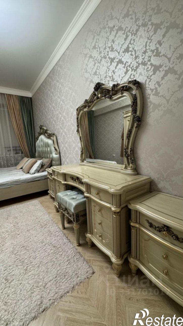 3-комн квартира ул Декабристов, 36 1,  д. 36 1,  к. 1