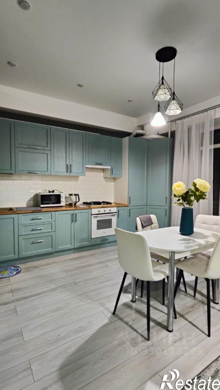 3-комн квартира ул Декабристов, 36 1,  д. 36 1,  к. 1