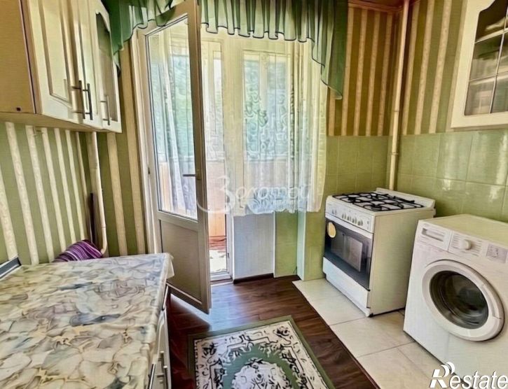 3-комн квартира Фоменко ул, 102