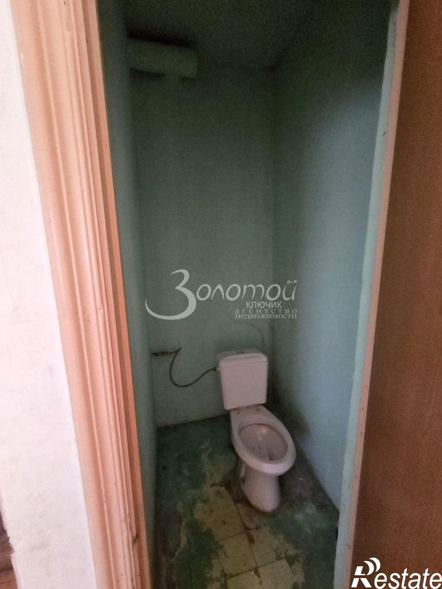 Купить гараж, место в паркинге за 1 700 000 рублей на Титова ул