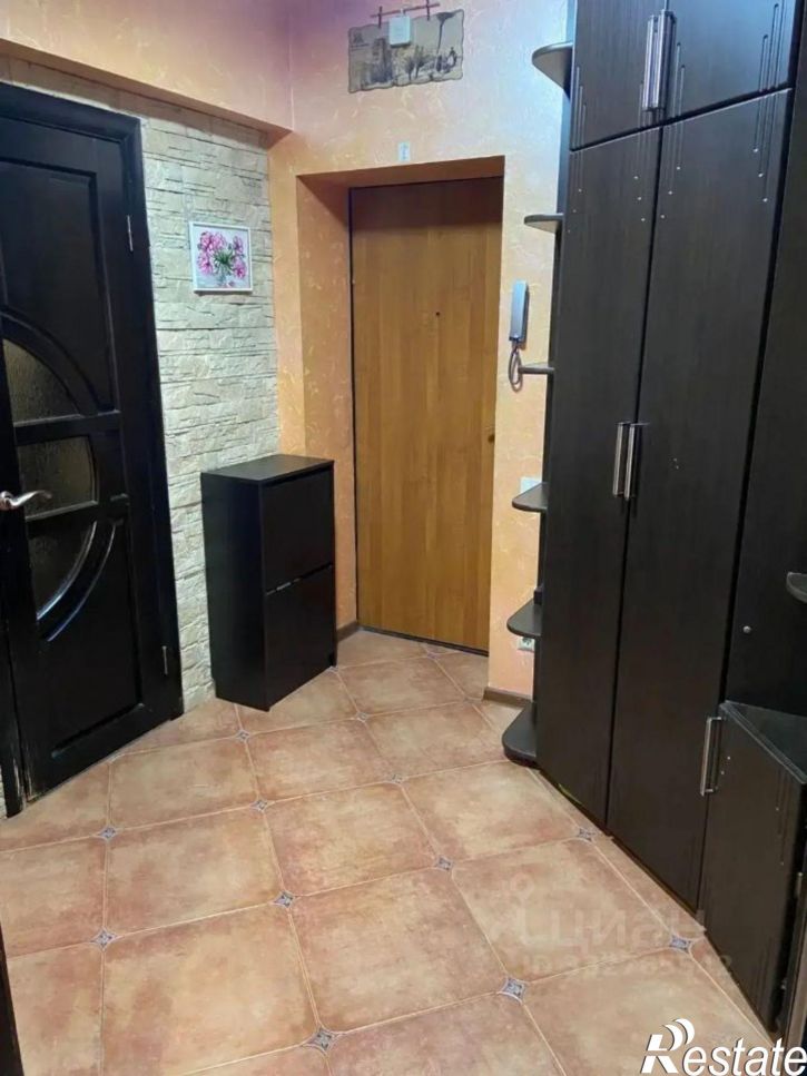 2-комн квартира ул Крутая дорога, 14,  д. 14