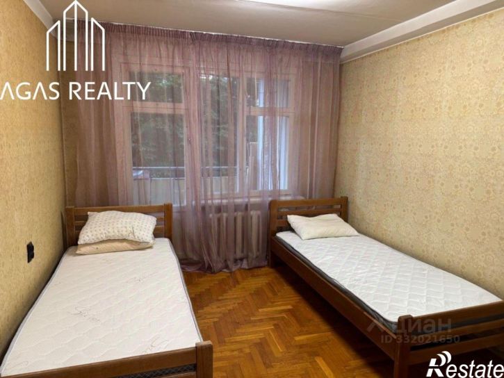 3-комн квартира Зашкольный пер, 3,  д. 3