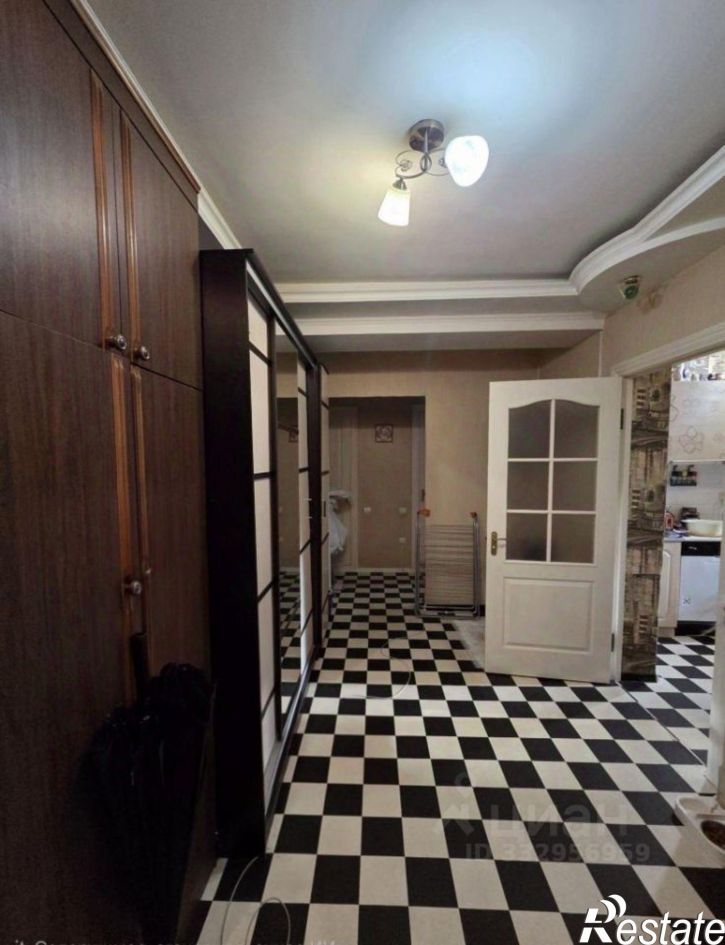 2-комн квартира пр-кт Победы, 157,  д. 157