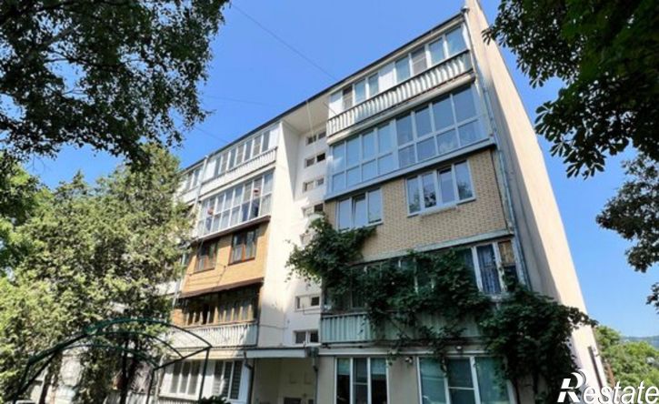 3-комн квартира ул К.Либкнехта, 15,  д. 15
