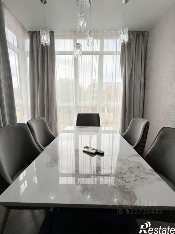 3-комн квартира ул Декабристов, 36 1,  д. 36 1,  к. 1