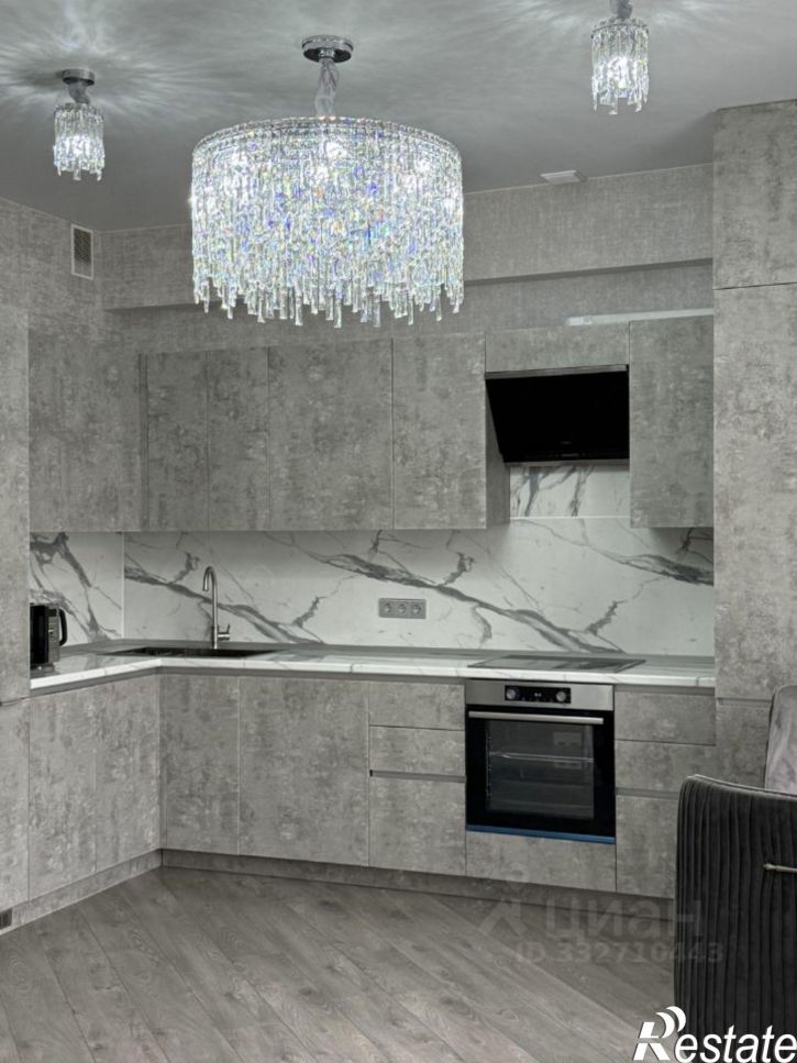 3-комн квартира ул Декабристов, 36 1,  д. 36 1,  к. 1