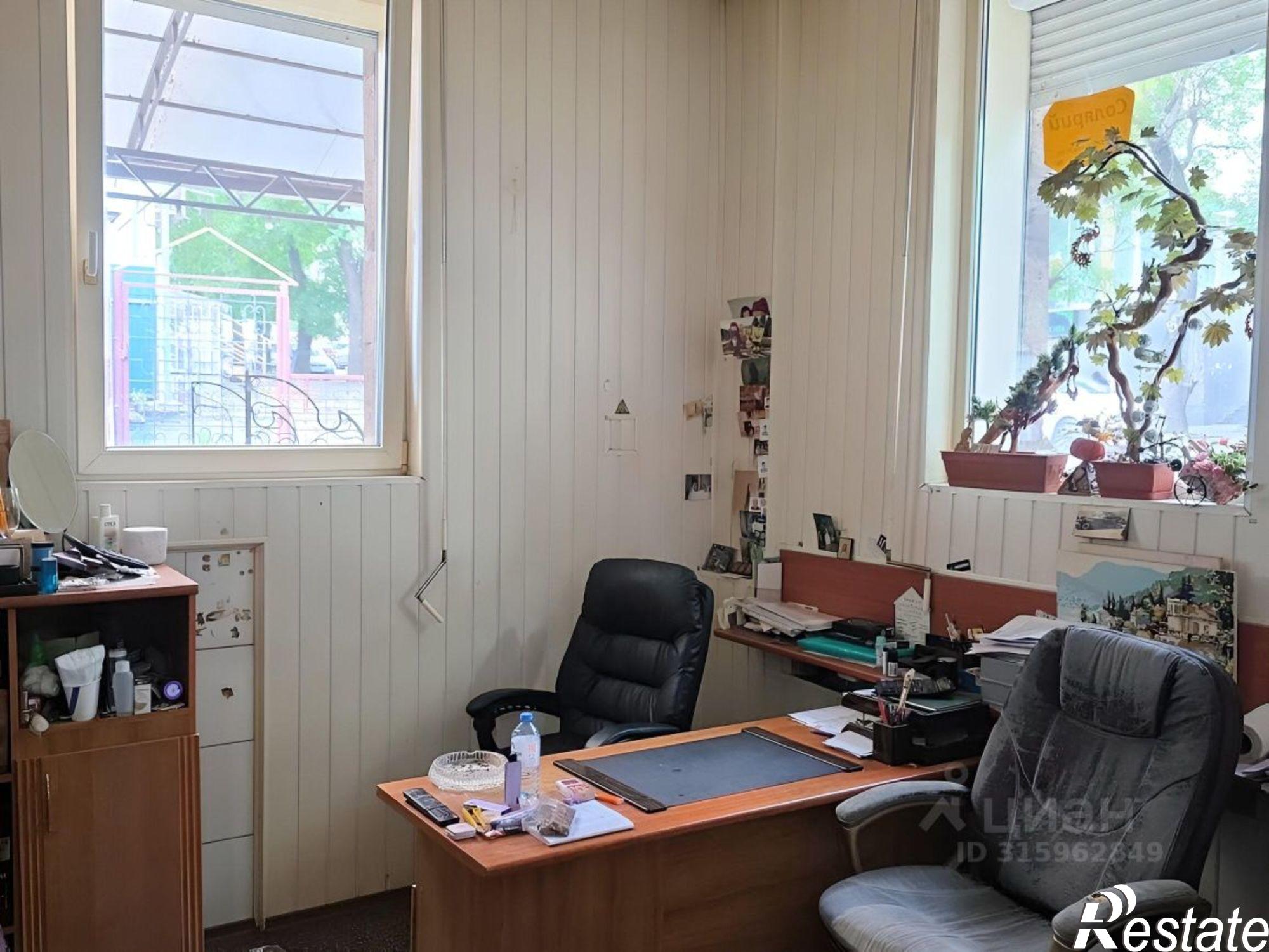 Сдать торговое помещение за 350 004 рублей на ул Тельмана, 2