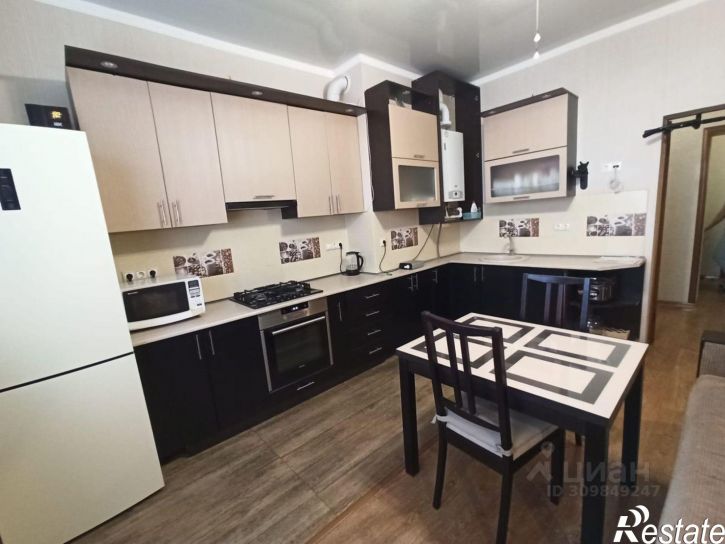 3-комн квартира ул Замковая, 34,  д. 34