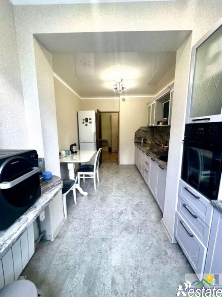 3-комн квартира улица Умара Алиева, 48,  д. 48