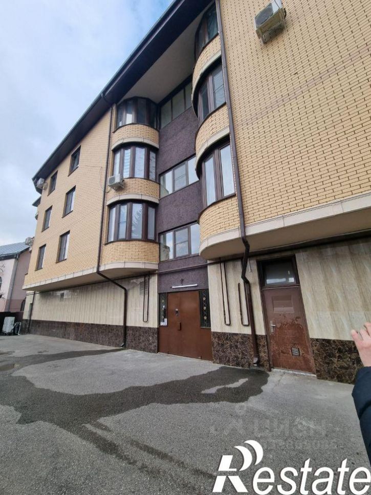 2-комн квартира улица 40 лет Октября, 27,  д. 27