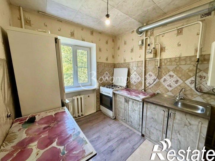 2-комн квартира улица Островского, 5,  д. 5