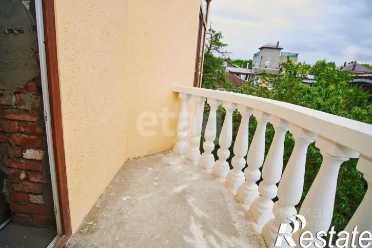 3-комн квартира улица Титова, 22,  д. 22