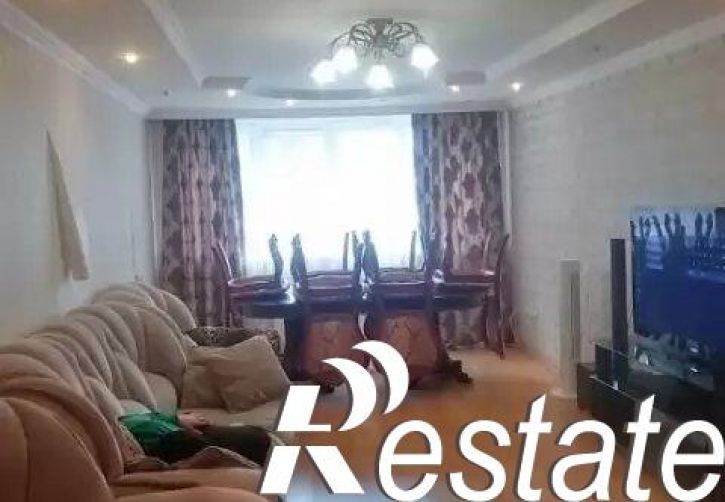3-комн квартира улица Кирова, 76,  д. 76