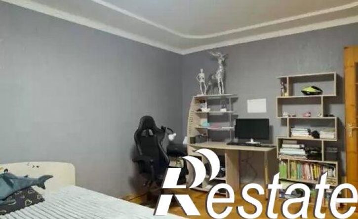 4-комн квартира улица Жмакина, 58,  д. 58