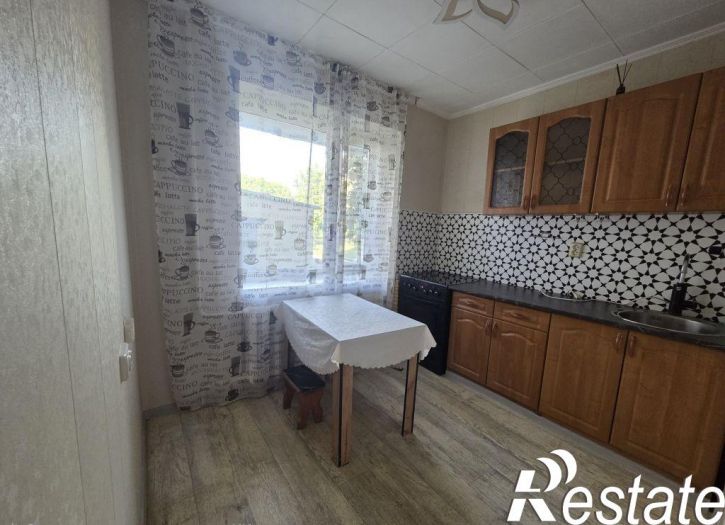2-комн квартира Победы пр-кт, 124