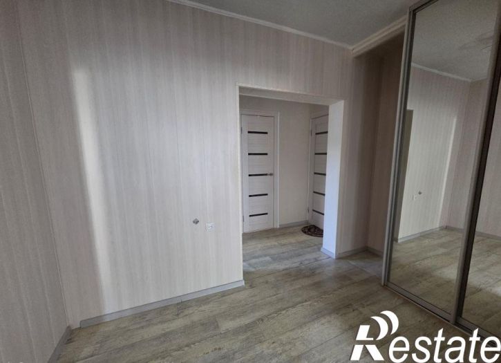 2-комн квартира Победы пр-кт, 124