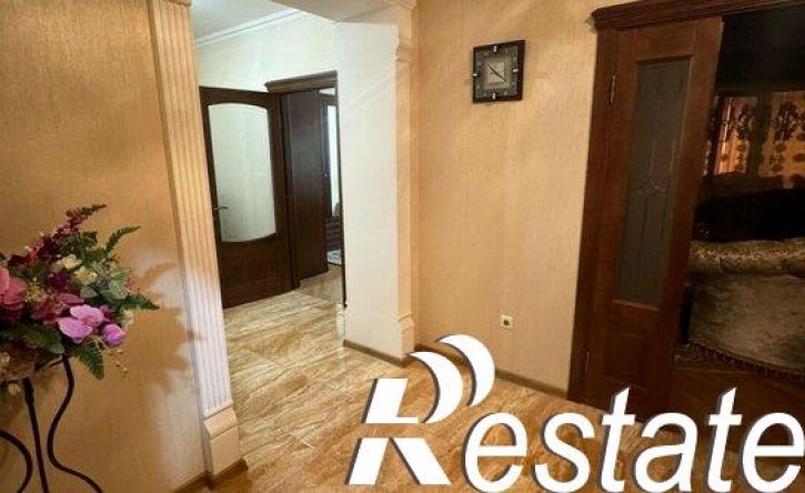 2-комн квартира улица Кирова, 33,  д. 33