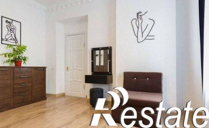 2-комн квартира улица Розы Люксембург, 37,  д. 37