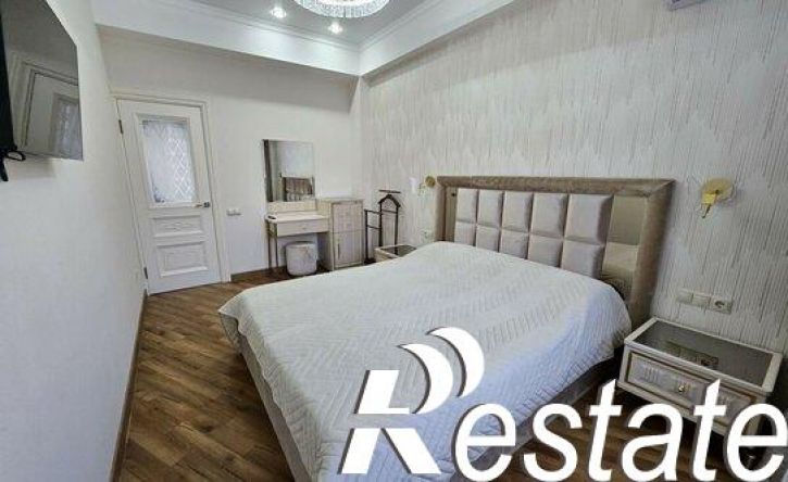 2-комн квартира улица Декабристов, 36/2,  д. 36/2
