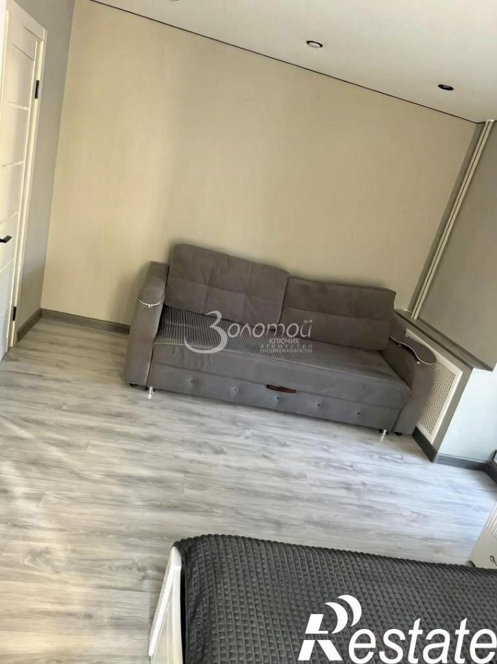 1-комн квартира Фоменко ул, 102