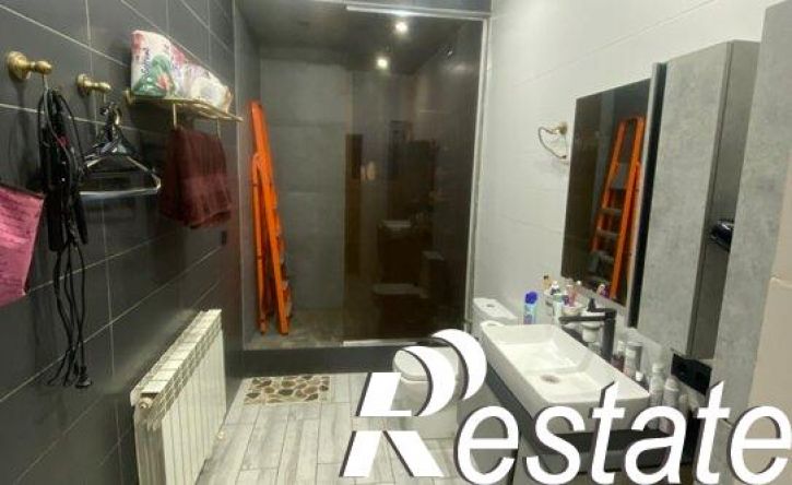 2-комн квартира улица Декабристов, 35Л,  д. 35Л