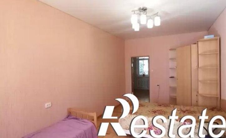 3-комн квартира переулок Тельмана, 28,  д. 28