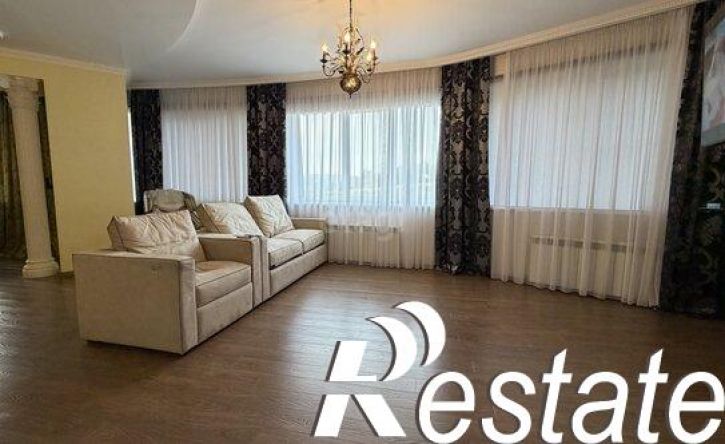 3-комн квартира улица Декабристов, 39А,  д. 39А