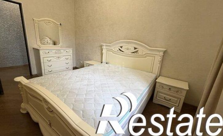 3-комн квартира улица Декабристов, 39А,  д. 39А