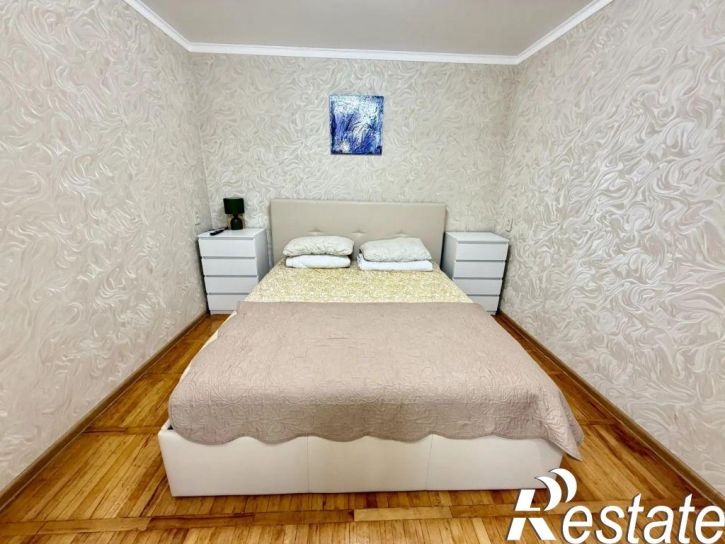 1-комн квартира Крылова ул, 2