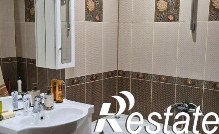3-комн квартира улица Островского, 20,  д. 20