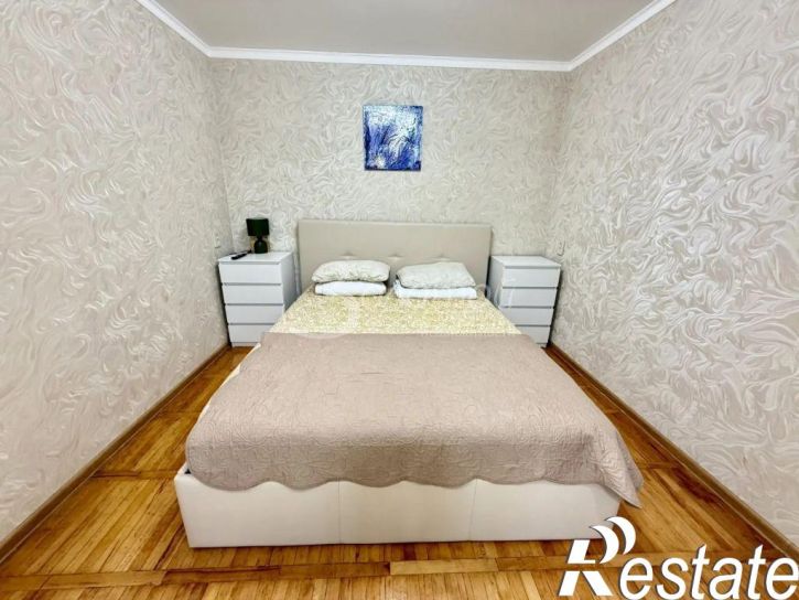 1-комн квартира Крылова ул, 2