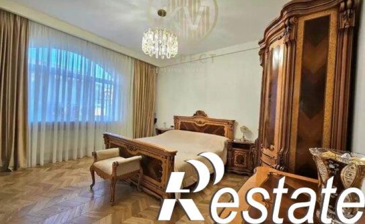 3-комн квартира проспект Победы, 27,  д. 27